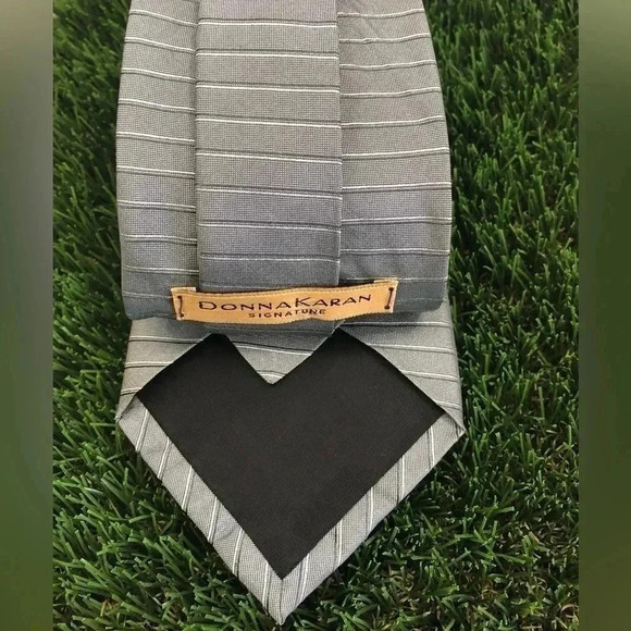 Donna Karan Signature Men’s All Silk Tie - Picture 5 of 6